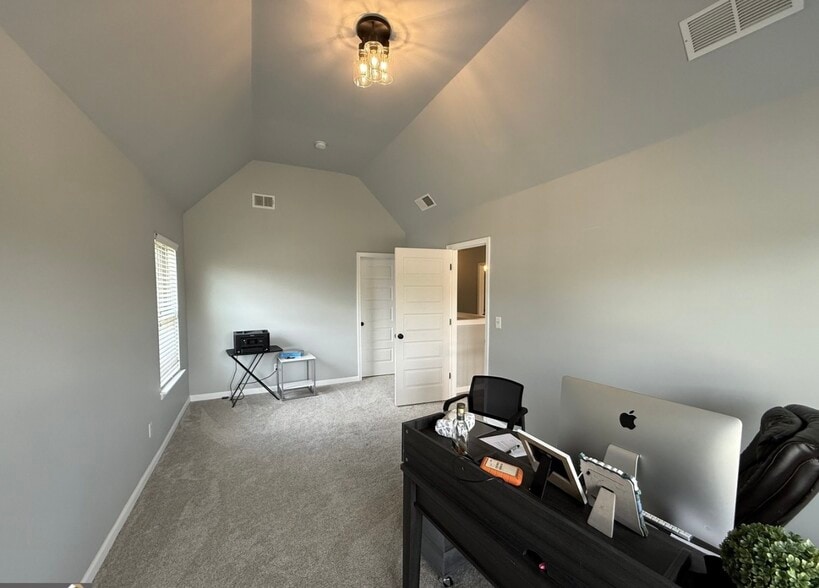 Building Photo - 310 Savannah Dr