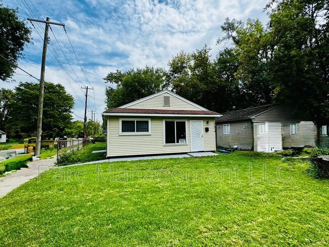 Building Photo - 15914 Dacosta St