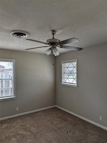 Building Photo - 336 SW Dian St