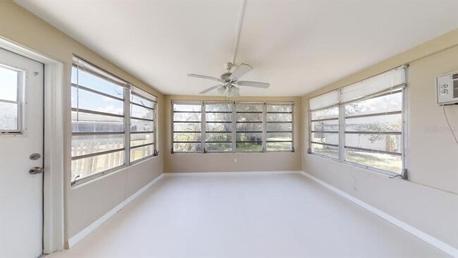 Building Photo - 4902 Largo Terrace