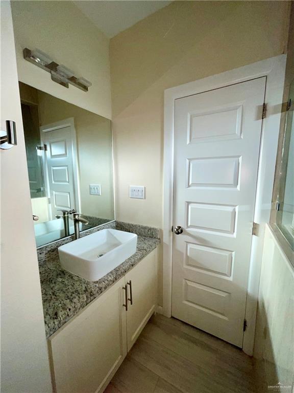 Building Photo - 21 S Iris St