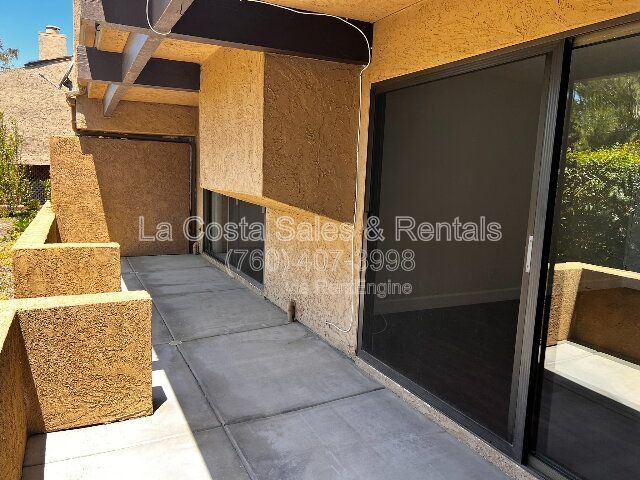 Building Photo - 2204 Plaza De Las Flores Plz