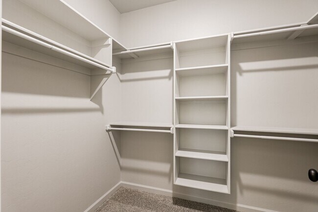 Building Photo - 634 Juniper St