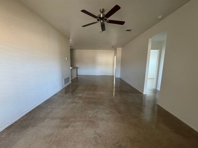 Building Photo - 1800 Emma Naylor Ct