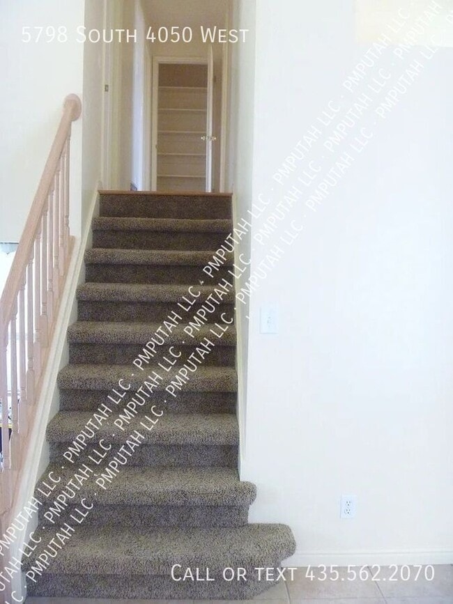 Building Photo - 5798 4050 W St