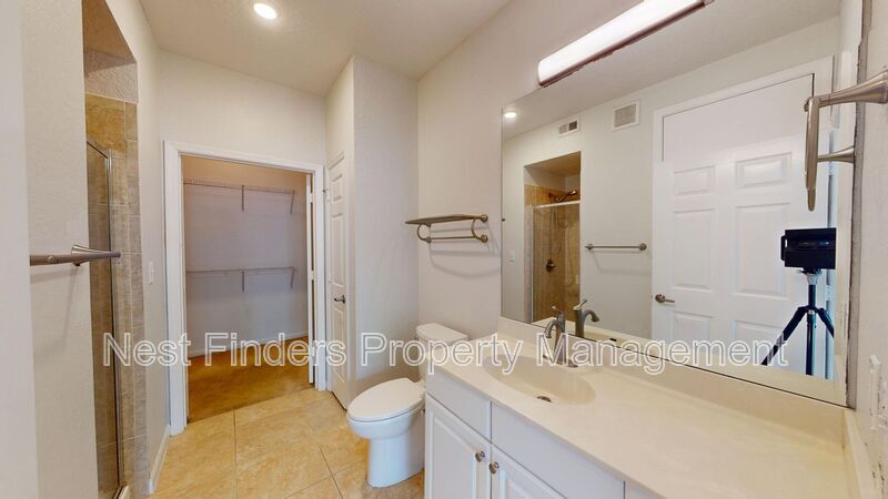 Building Photo - 8539 Gate Pkwy W