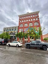 Building Photo - 159 W Broadway