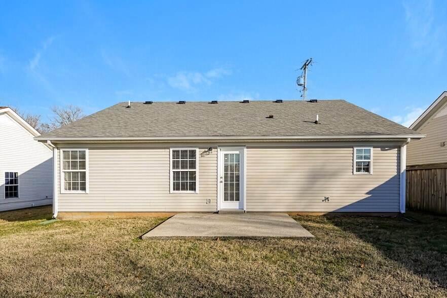 Building Photo - 7016 S Hampton Blvd