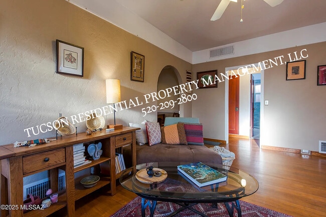 Building Photo - 3275 E Pima St