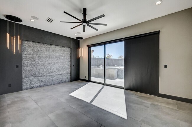 Building Photo - DREAMY 4BEDROOM HOME WITH POOL & BEAUTIFUL...