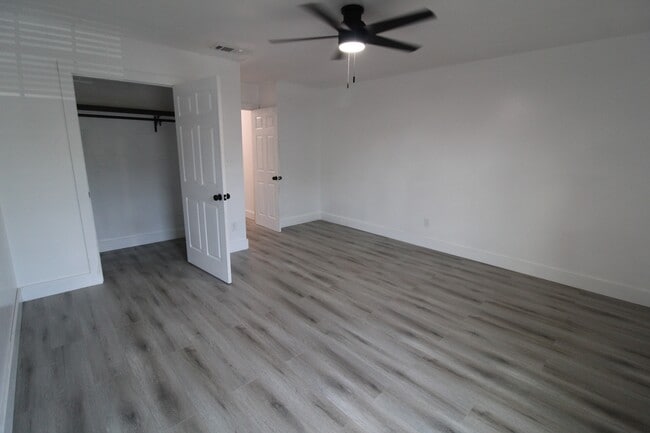 Building Photo - 145 4th Ave