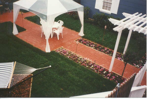 Shared Garden2 - 481 Willow Rd