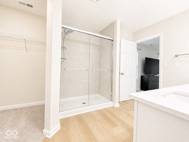 Building Photo - 5872 Wintersweet Ln