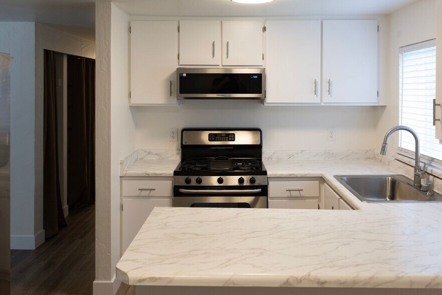 Building Photo - 6291 2200 West