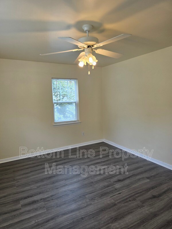 Building Photo - 5326 Eaton Cir