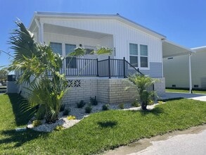 Building Photo - 5652 Blue Harbor Dr