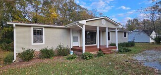 Building Photo - 8363 Raleigh Rd