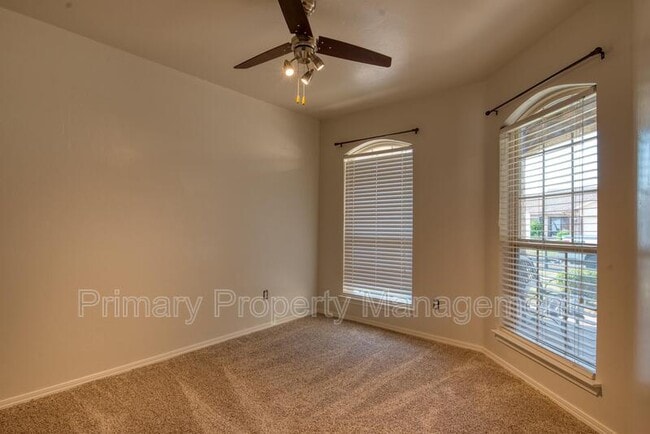 Building Photo - 11908 NW 136th Terrace