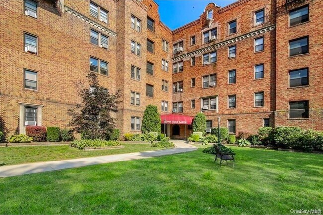 Building Photo - 4810 Boston Post Rd