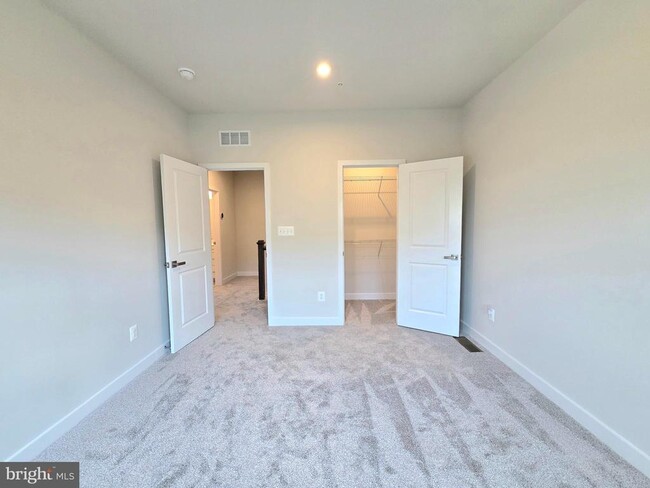 Building Photo - 4540 Dandelion Lp