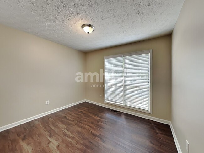 Building Photo - 2708 Horseshoe Creek Drive