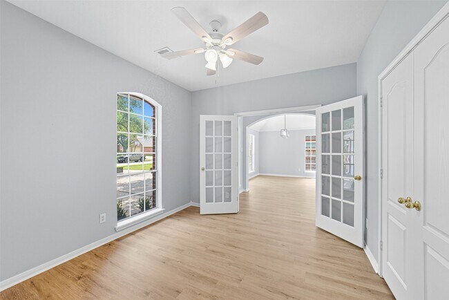 Building Photo - 9431 Tarton Way Ct