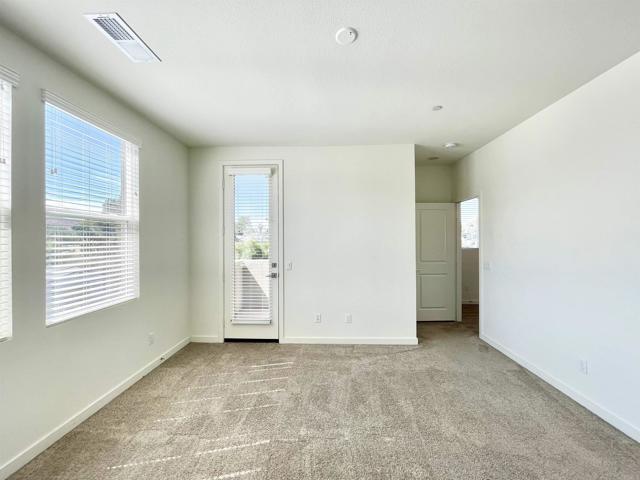 Building Photo - 9309 E Heaney Cir