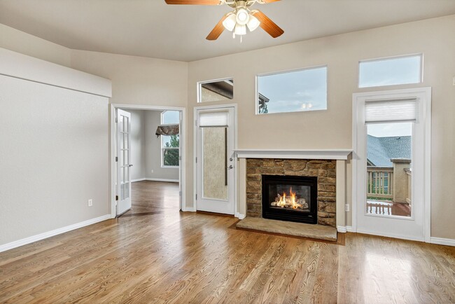 Building Photo - LUXURY PATIO HOME IN DISTRICT 20 SHOWING B...
