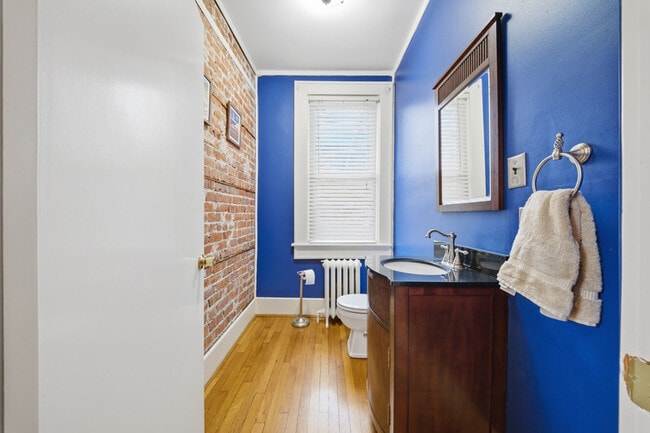 Building Photo - 710 Georgia Ave