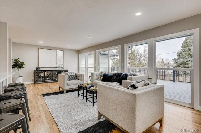 Building Photo - 6676 S Elmwood St