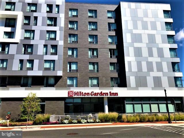 Building Photo - 530 N Front St