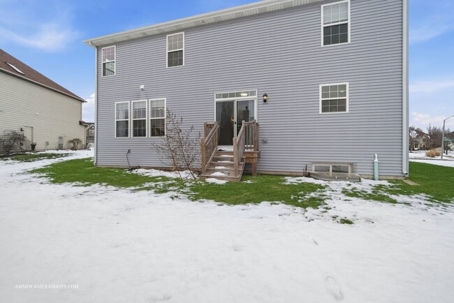 Building Photo - 26305 W Milestone Dr