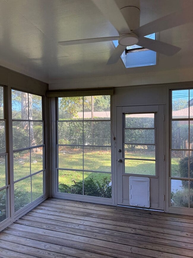 Building Photo - 3/3 Totally Renovated House on Sylvan Drive - Lincoln Forest