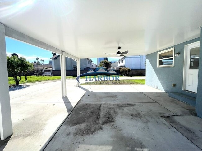 Building Photo - 21502 Berendo Ave