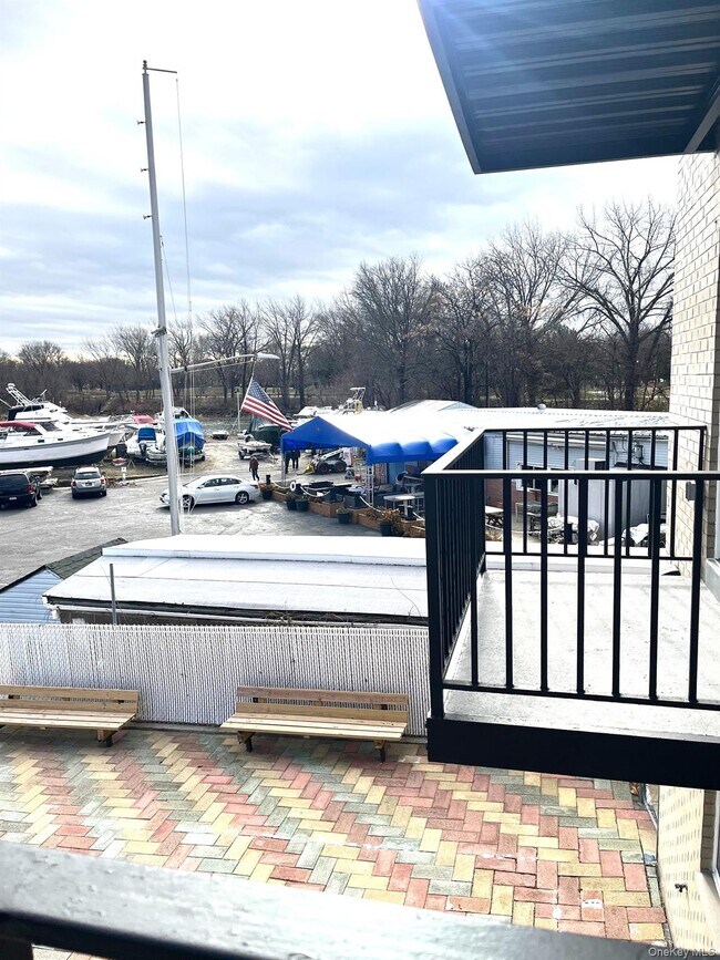 Building Photo - 520 Ellsworth Ave