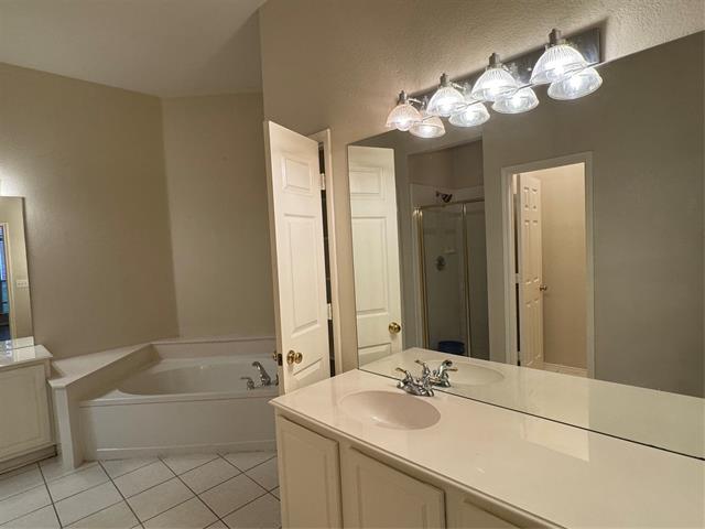 Building Photo - 2801 Tallahassee Ct