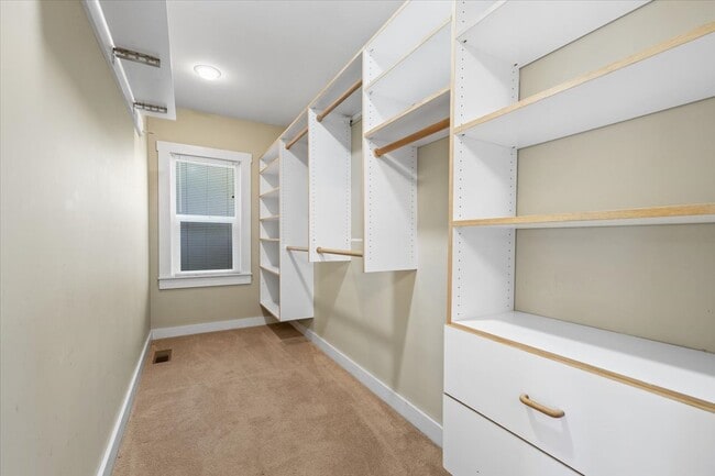 Building Photo - 255 Grant St