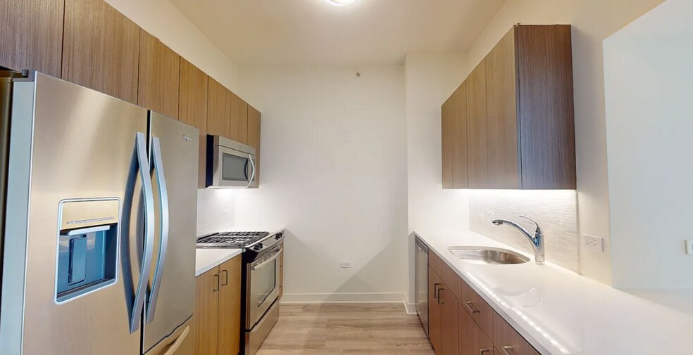 Primary Photo - 455 N Park Dr