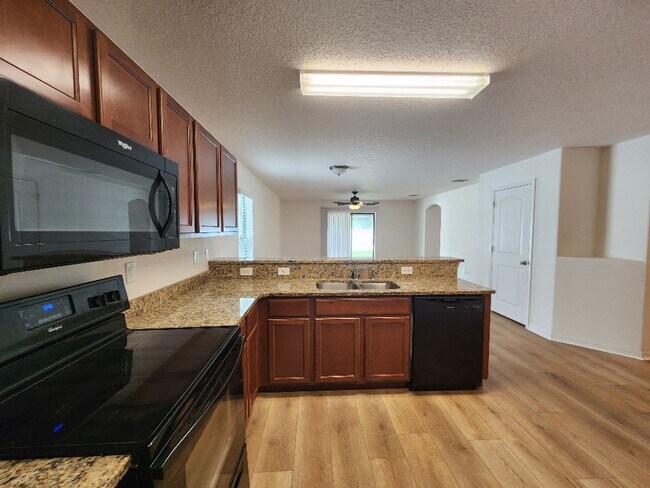 Building Photo - 11910 Winterset Cove Dr
