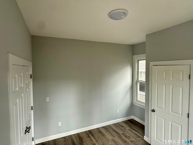 Building Photo - 78 McKinley Ave