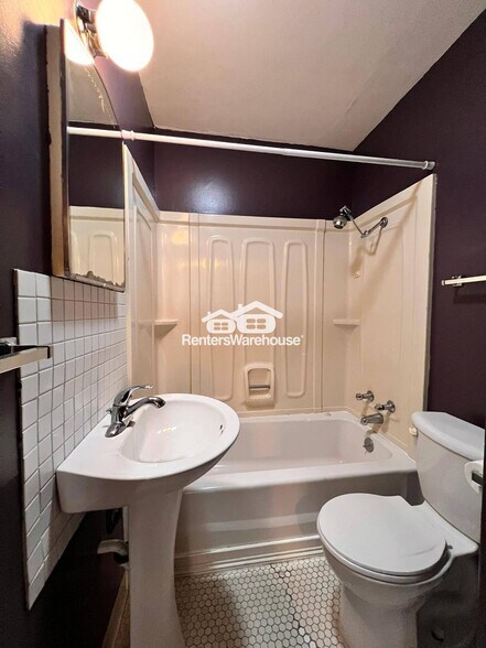 Building Photo - 1144 Polk Blvd