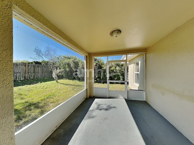 Building Photo - 4310 Stonefield Dr