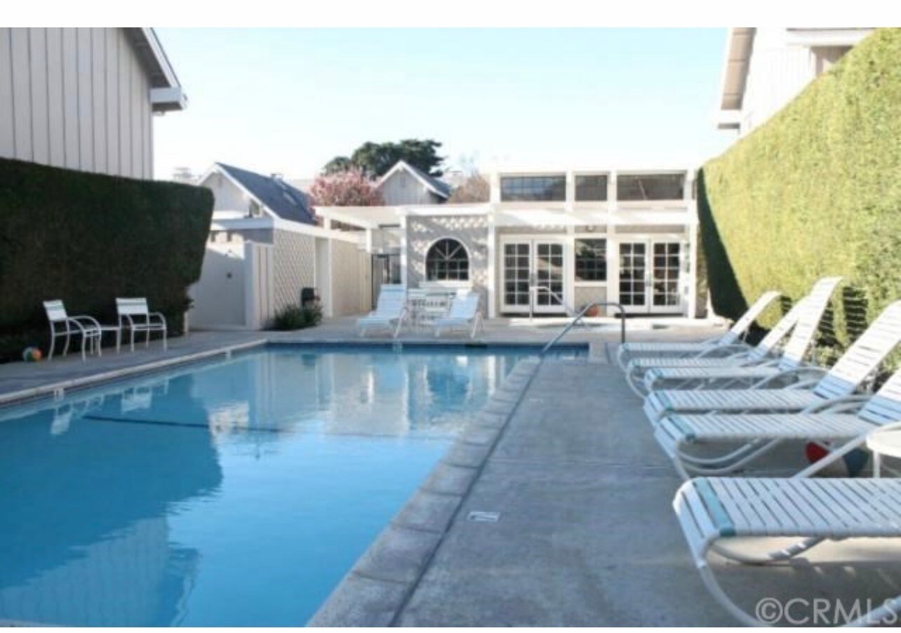 Building Photo - 340 Spinnaker Way