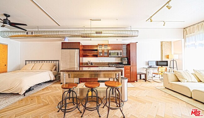 Building Photo - 1111 S Grand Ave