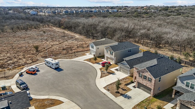 Building Photo - 1915 Overlook Knoll