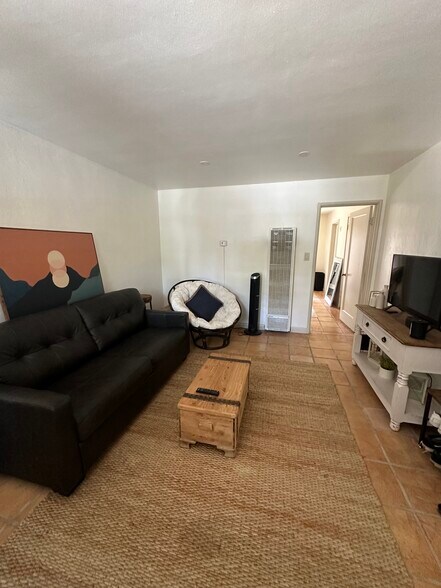 Building Photo - 13559 Arnold Dr