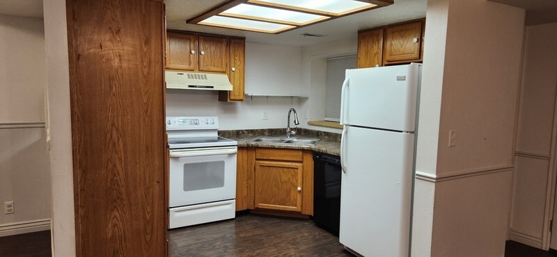 Building Photo - 479 E 820 S