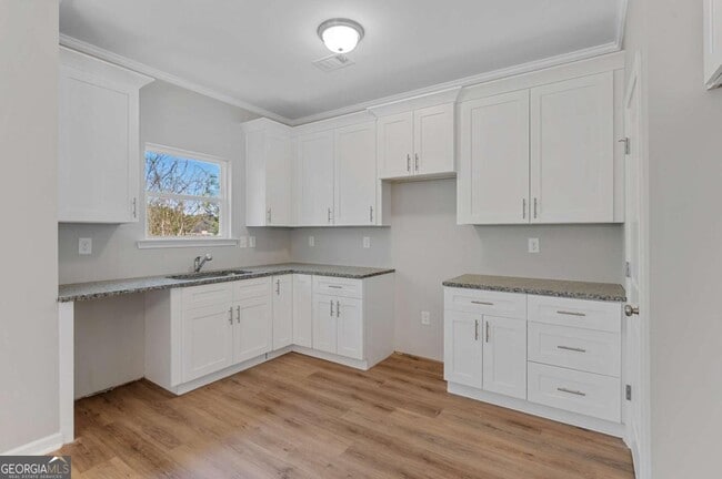 Building Photo - 2832 Laurel Ridge Cir