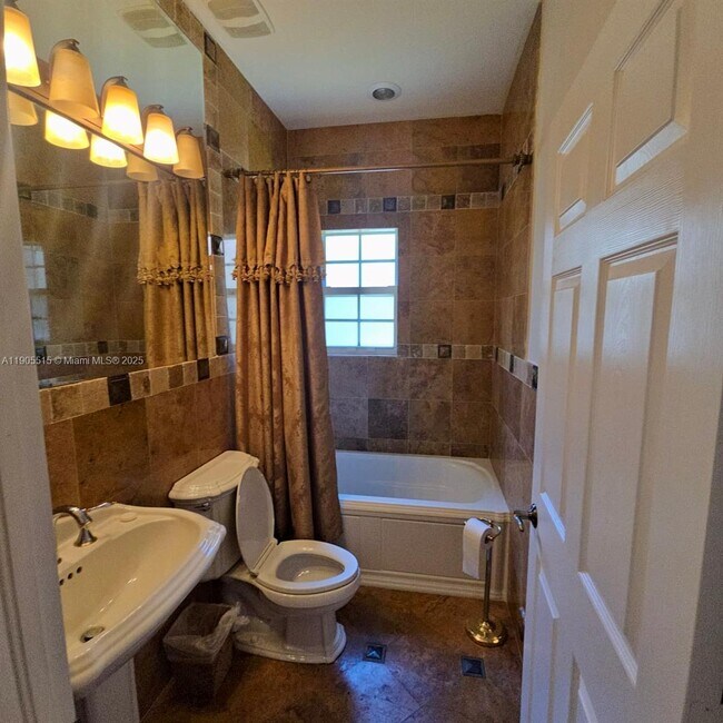 Building Photo - 2136 NW 4th St