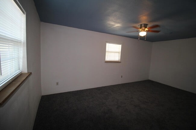 Building Photo - 8606 Gateway Blvd